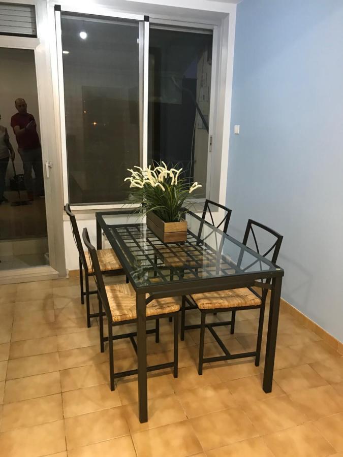 Piso Centrico Con Parking A 20Min De Barcelona Apartment Terrassa Bagian luar foto