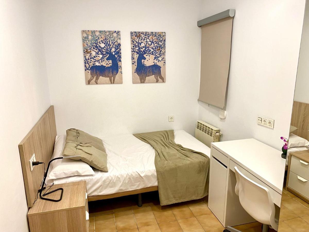 Piso Centrico Con Parking A 20Min De Barcelona Apartment Terrassa Bagian luar foto